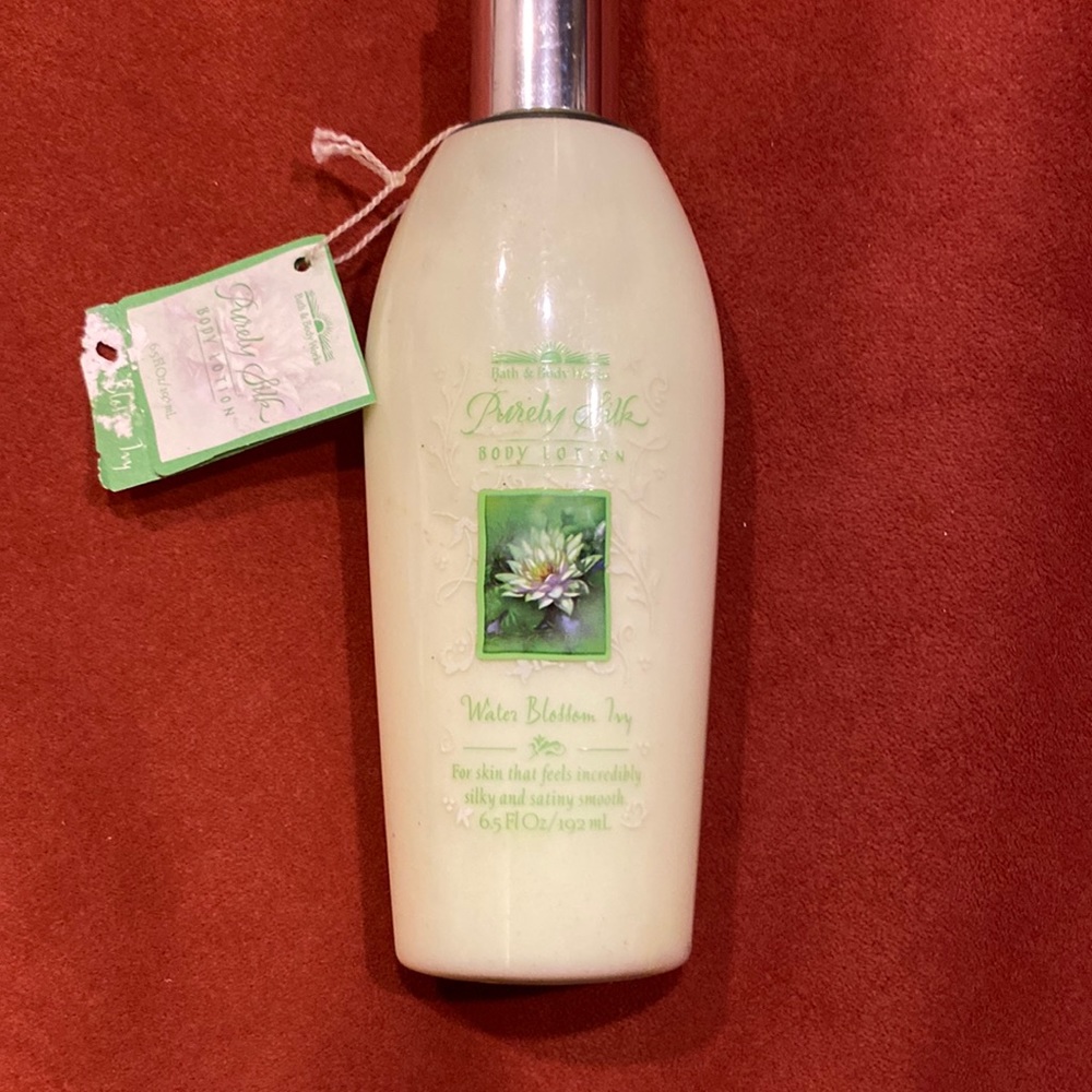 Water Blossom Ivy 6.5oz. Discontinued.